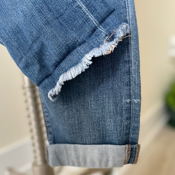 Distressed Skinny Blue Jeans - 11 - Picture 3 of 8
